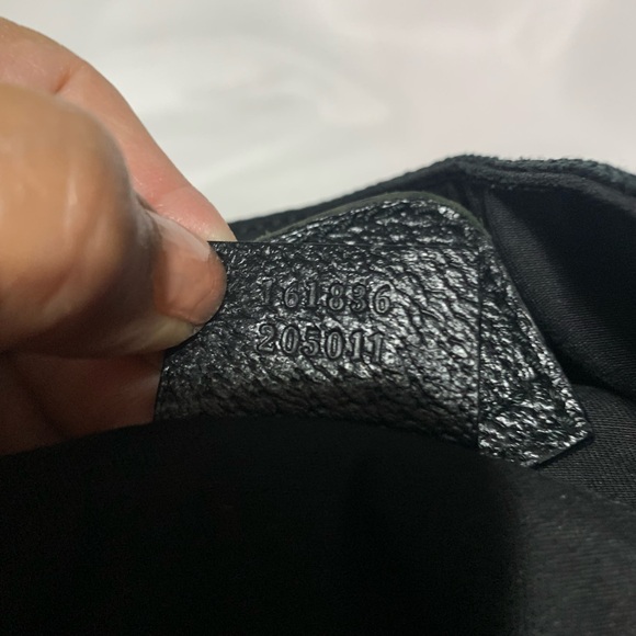Authentic Gucci tote purse. Price is firm - Picture 6 of 6
